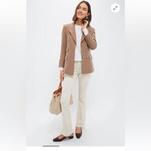 NWOT perfect condition MOTHER The Weekender Flare  eggshell size 27